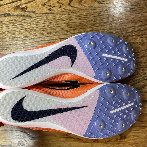 Athletic_Shoes